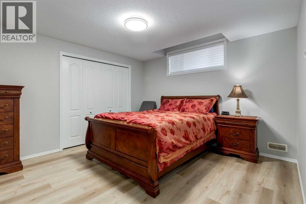 79 Discovery Ridge Park SW, Calgary, Alberta  T3H 5G4 - Photo 30 - A2282480