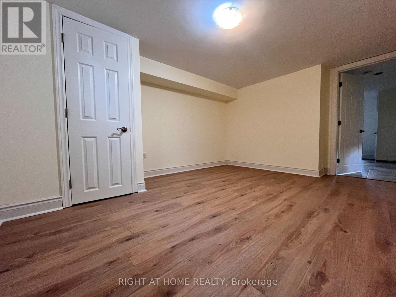 Lower - 195 Taylor Mills Drive N, Richmond Hill, Ontario  L4C 2T5 - Photo 12 - N12905798