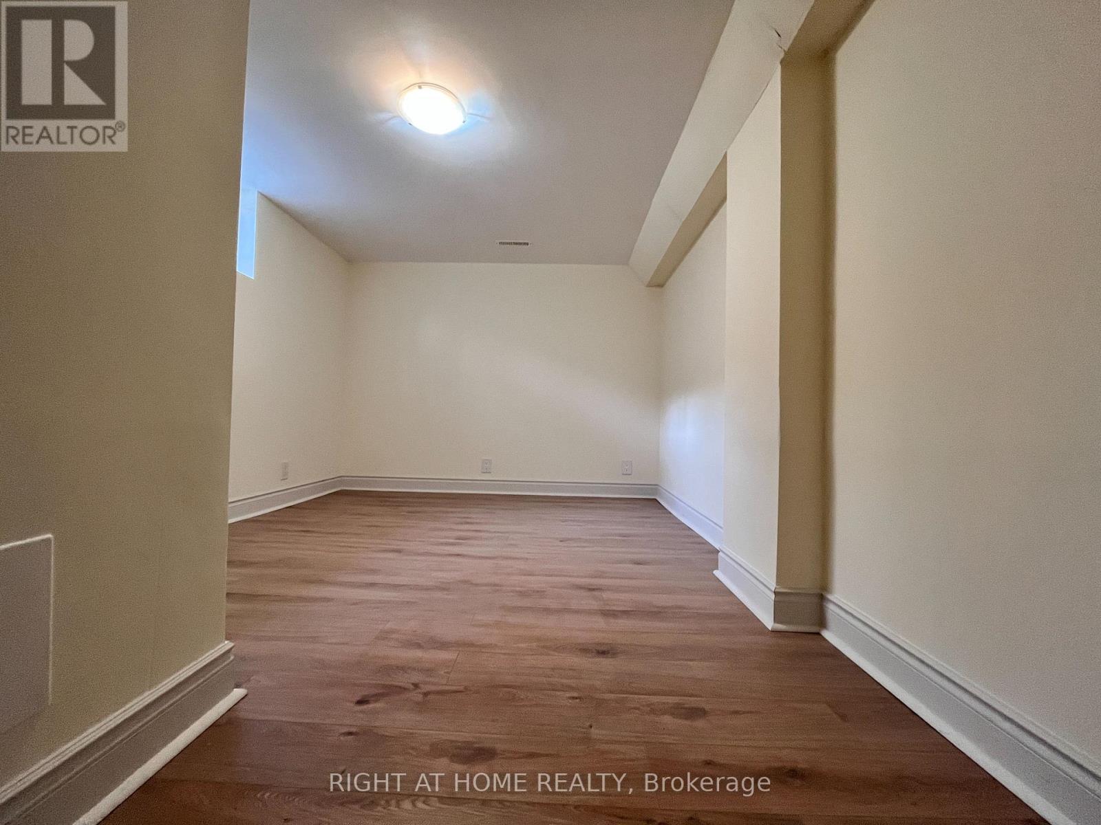 Lower - 195 Taylor Mills Drive N, Richmond Hill, Ontario  L4C 2T5 - Photo 9 - N12905798