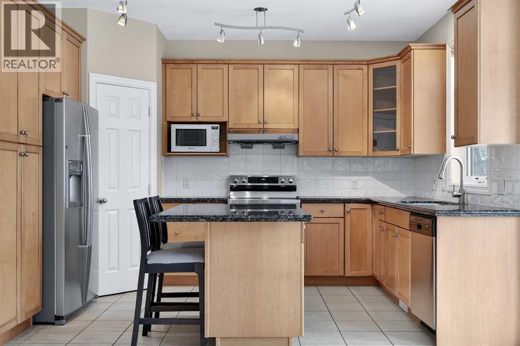 3 Hampstead Hill NW, Calgary, Alberta  T3A 6E5 - Photo 8 - A2294709