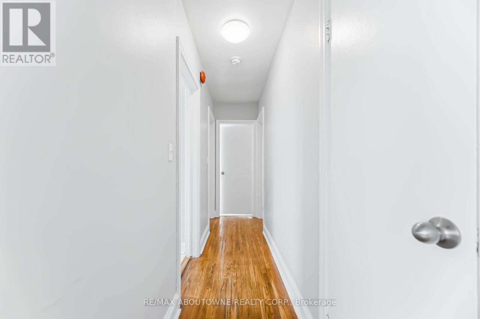 4 - 1031 Churchill Avenue E, Oakville, Ontario  L6H 1A3 - Photo 12 - W12905806