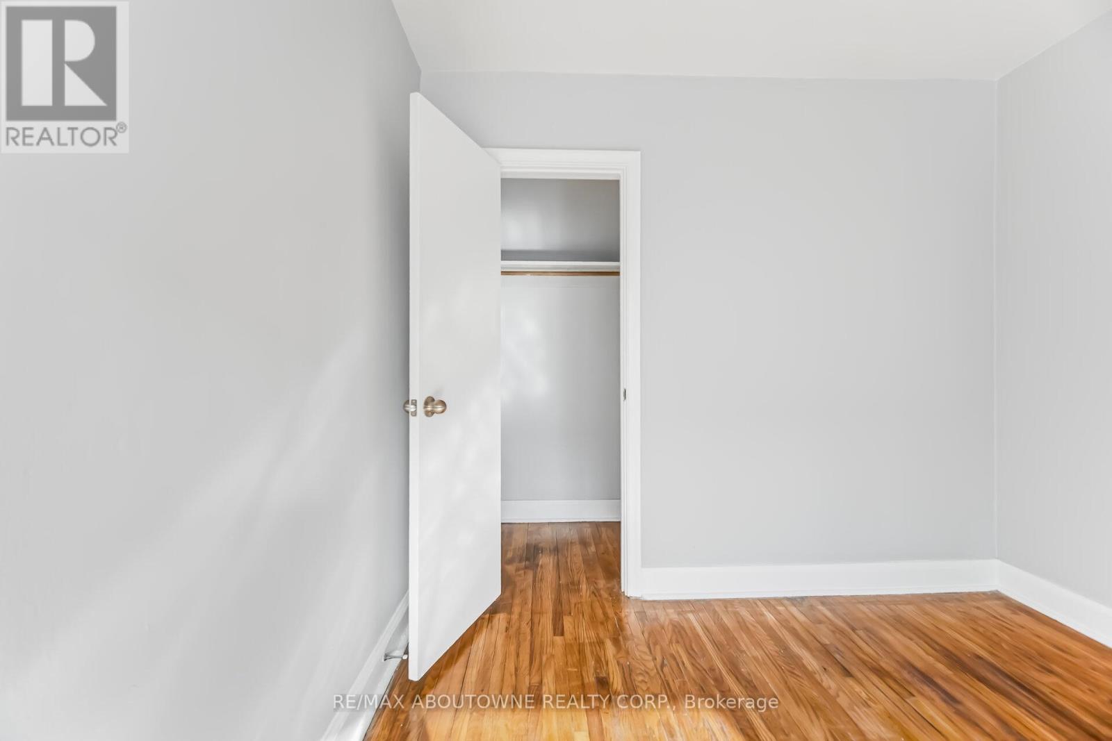 4 - 1031 Churchill Avenue E, Oakville, Ontario  L6H 1A3 - Photo 22 - W12905806