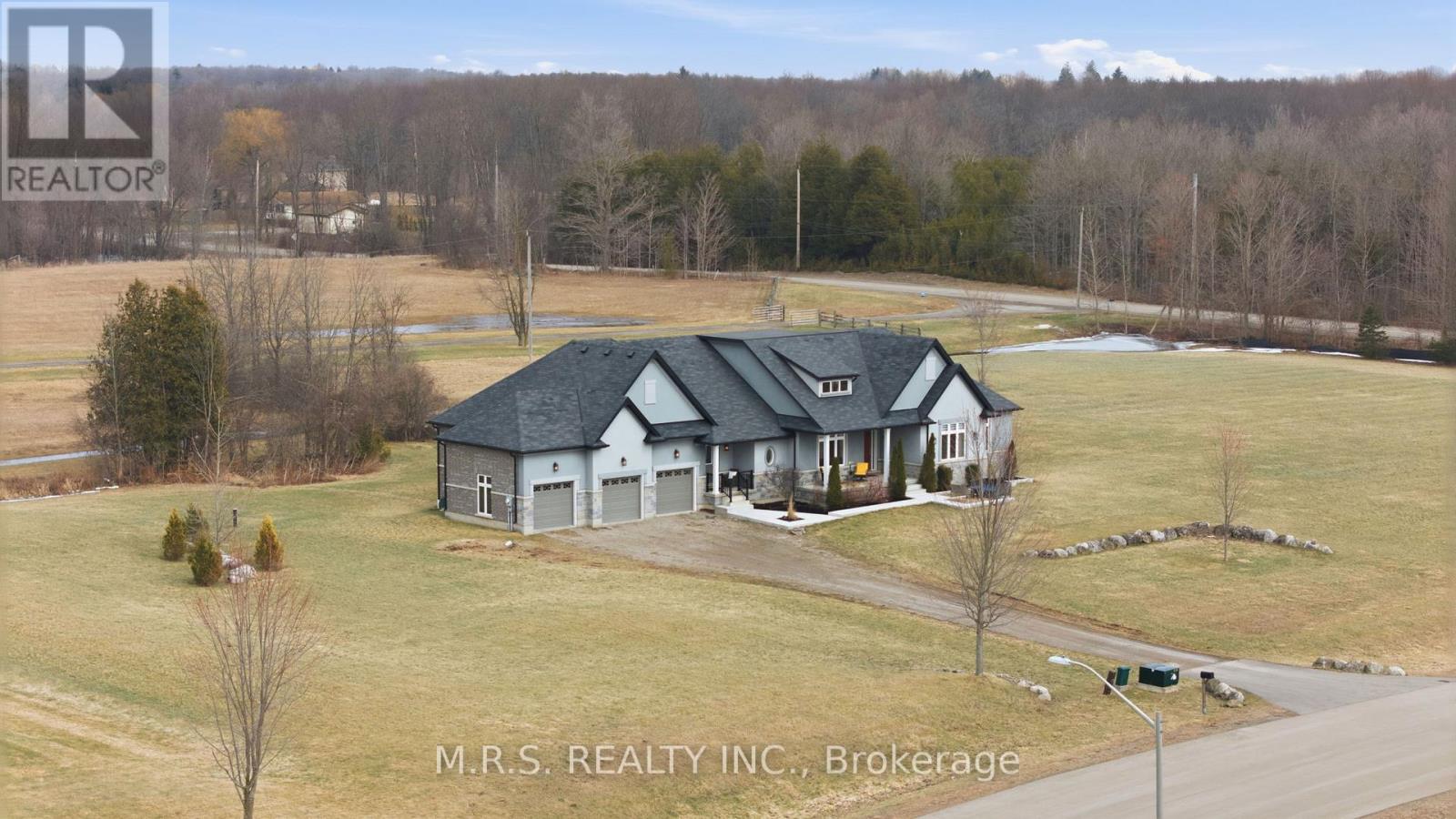 20 Chesswood Trail, Hamilton, Ontario  L8N 2Z7 - Photo 46 - X12905824