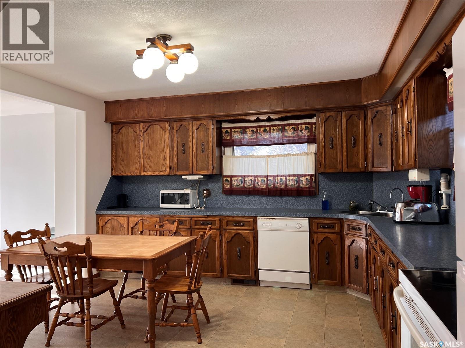 609 B Avenue W, Wynyard, Saskatchewan  S0A 4T0 - Photo 7 - SK030942