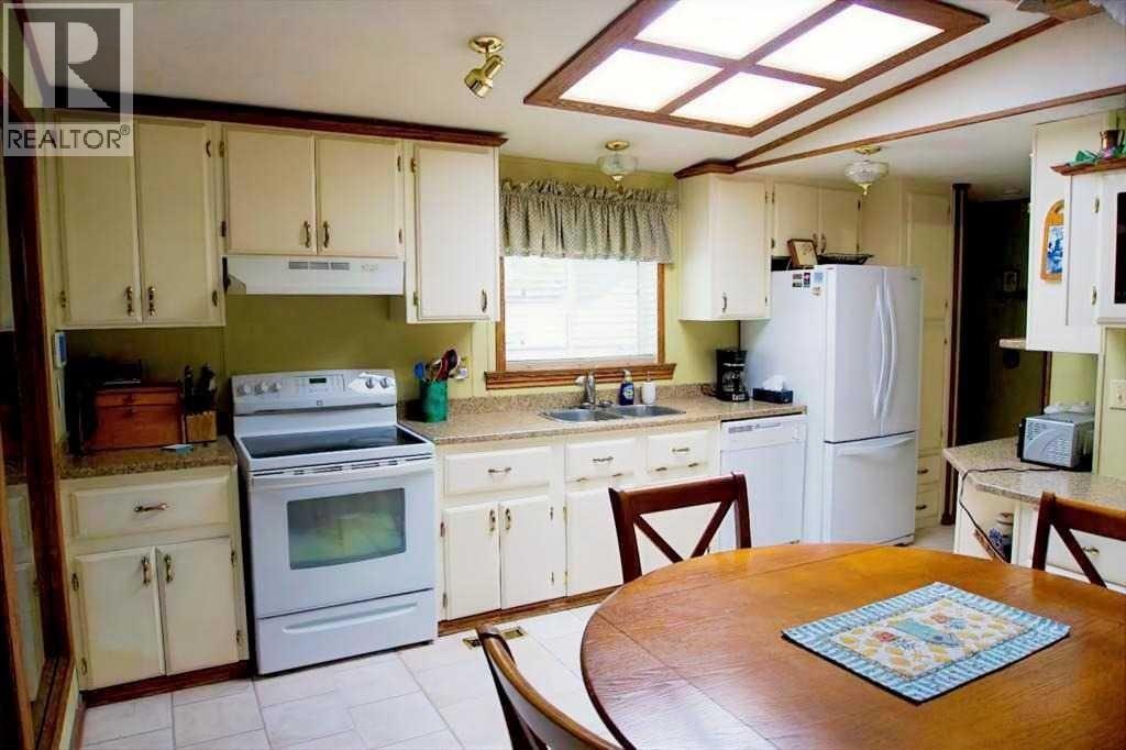 429 Homestead Trail Se, High River, Alberta  T1V 1J9 - Photo 3 - A2241932