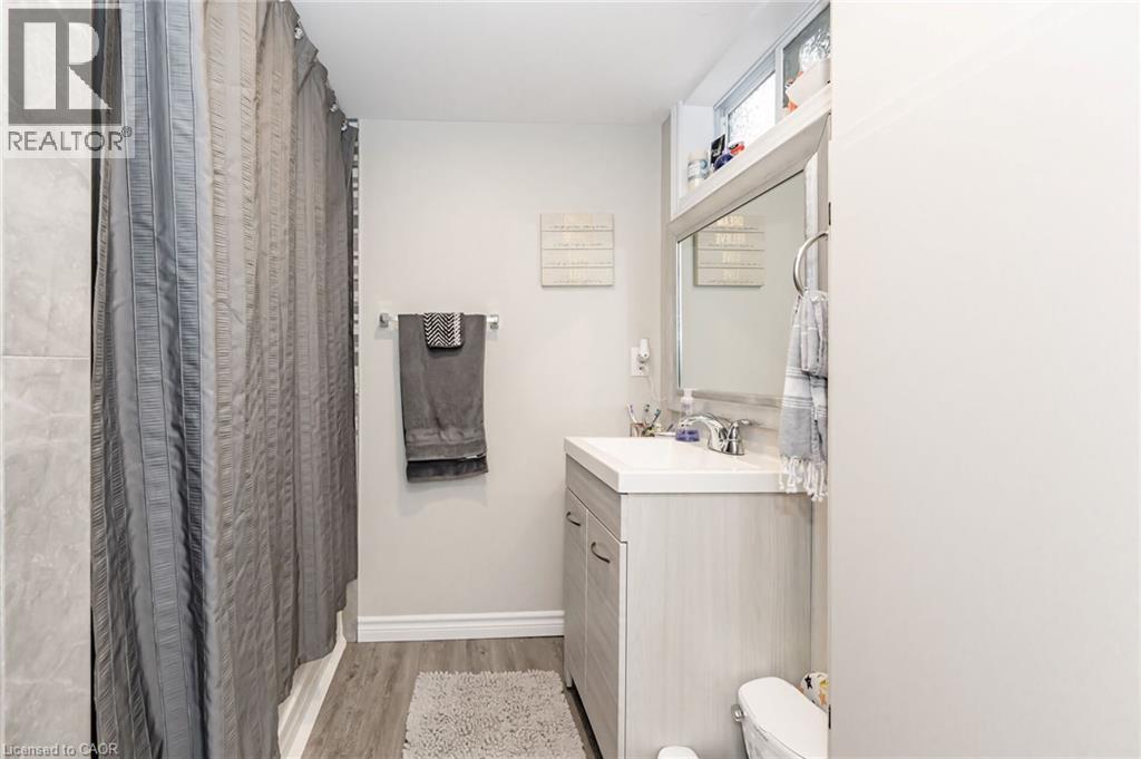 281 Dixon Street, Kitchener, Ontario  N2G 3G1 - Photo 14 - 40813777