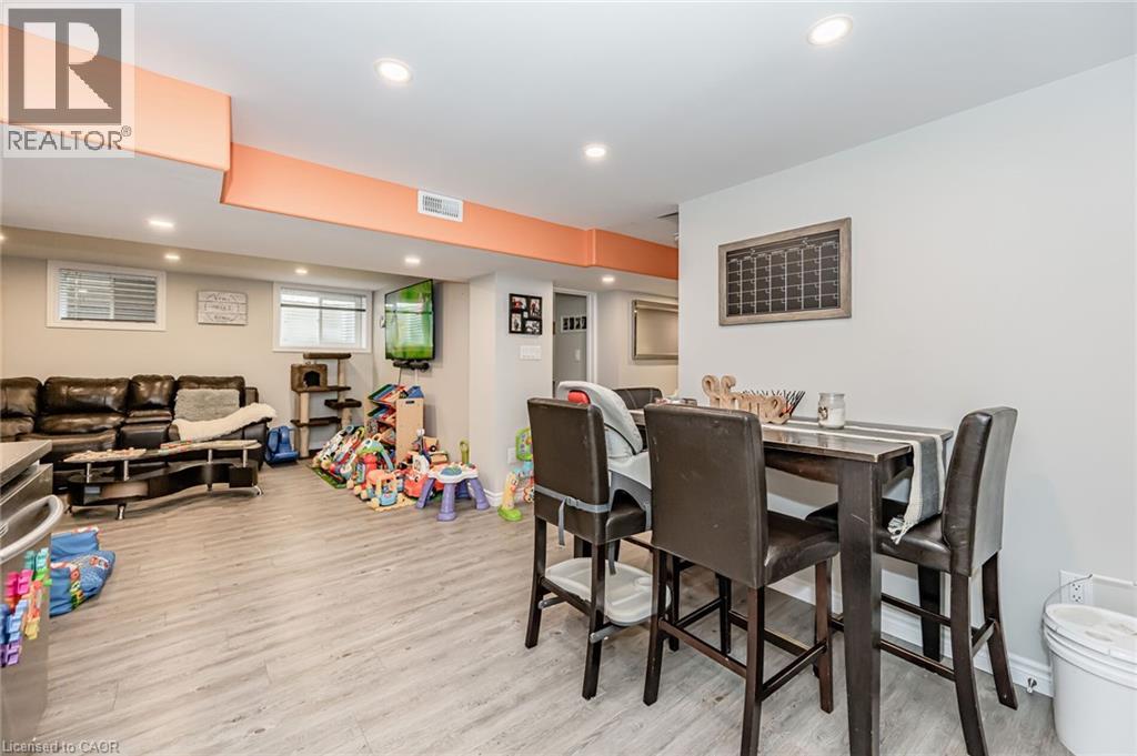 281 Dixon Street, Kitchener, Ontario  N2G 3G1 - Photo 7 - 40813777