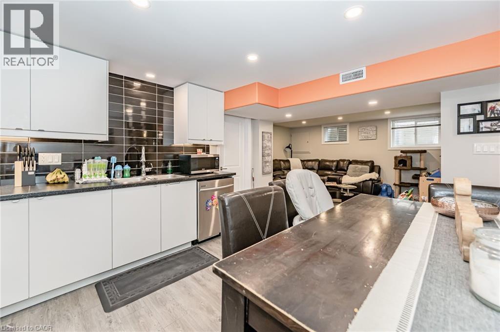 281 Dixon Street, Kitchener, Ontario  N2G 3G1 - Photo 8 - 40813777