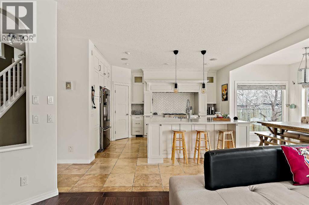 1560 Strathcona Drive SW, Calgary, Alberta  T3H 4R8 - Photo 22 - A2290403