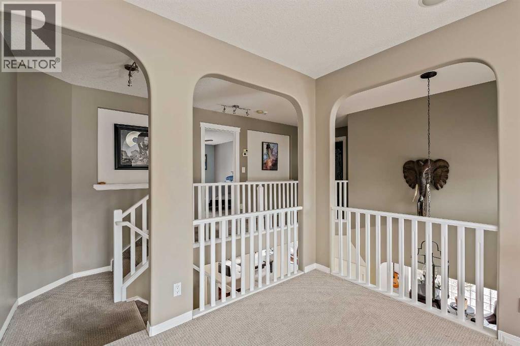 1560 Strathcona Drive SW, Calgary, Alberta  T3H 4R8 - Photo 28 - A2290403