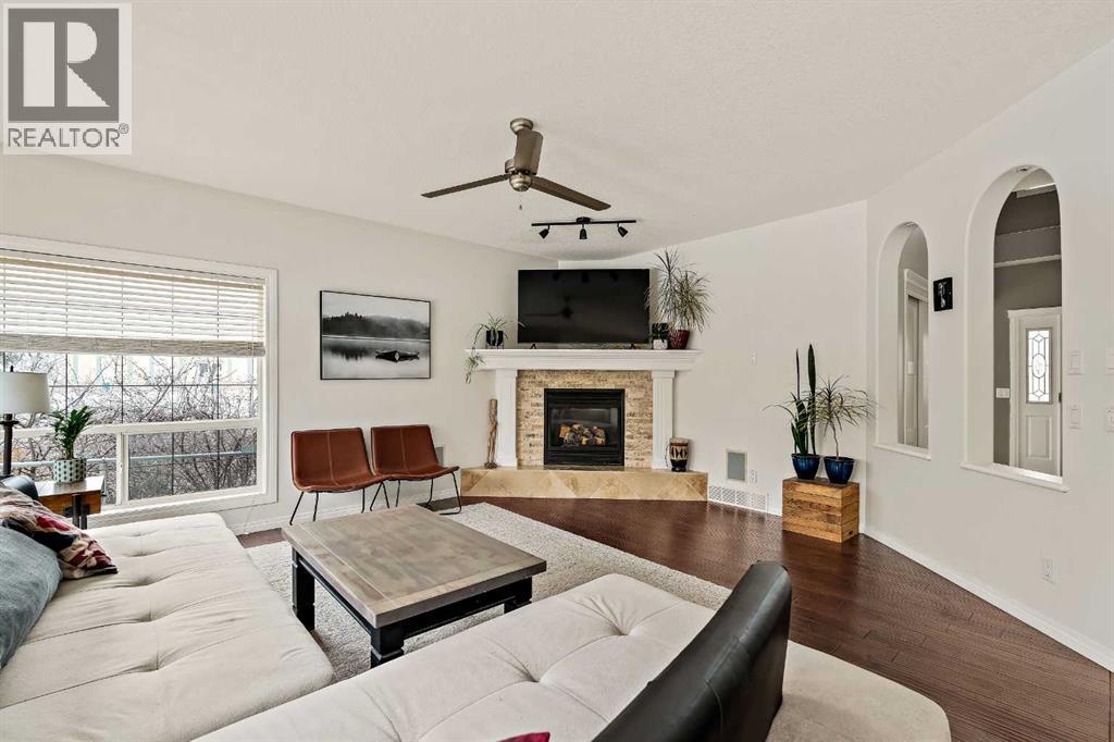 1560 Strathcona Drive SW, Calgary, Alberta  T3H 4R8 - Photo 20 - A2290403