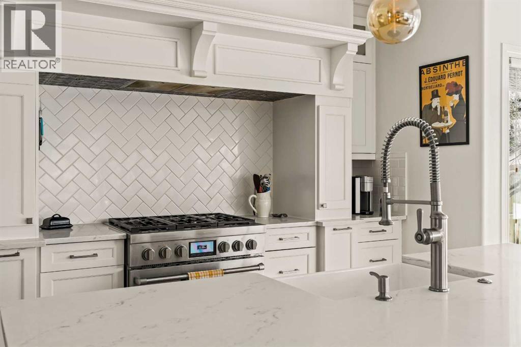 1560 Strathcona Drive SW, Calgary, Alberta  T3H 4R8 - Photo 14 - A2290403