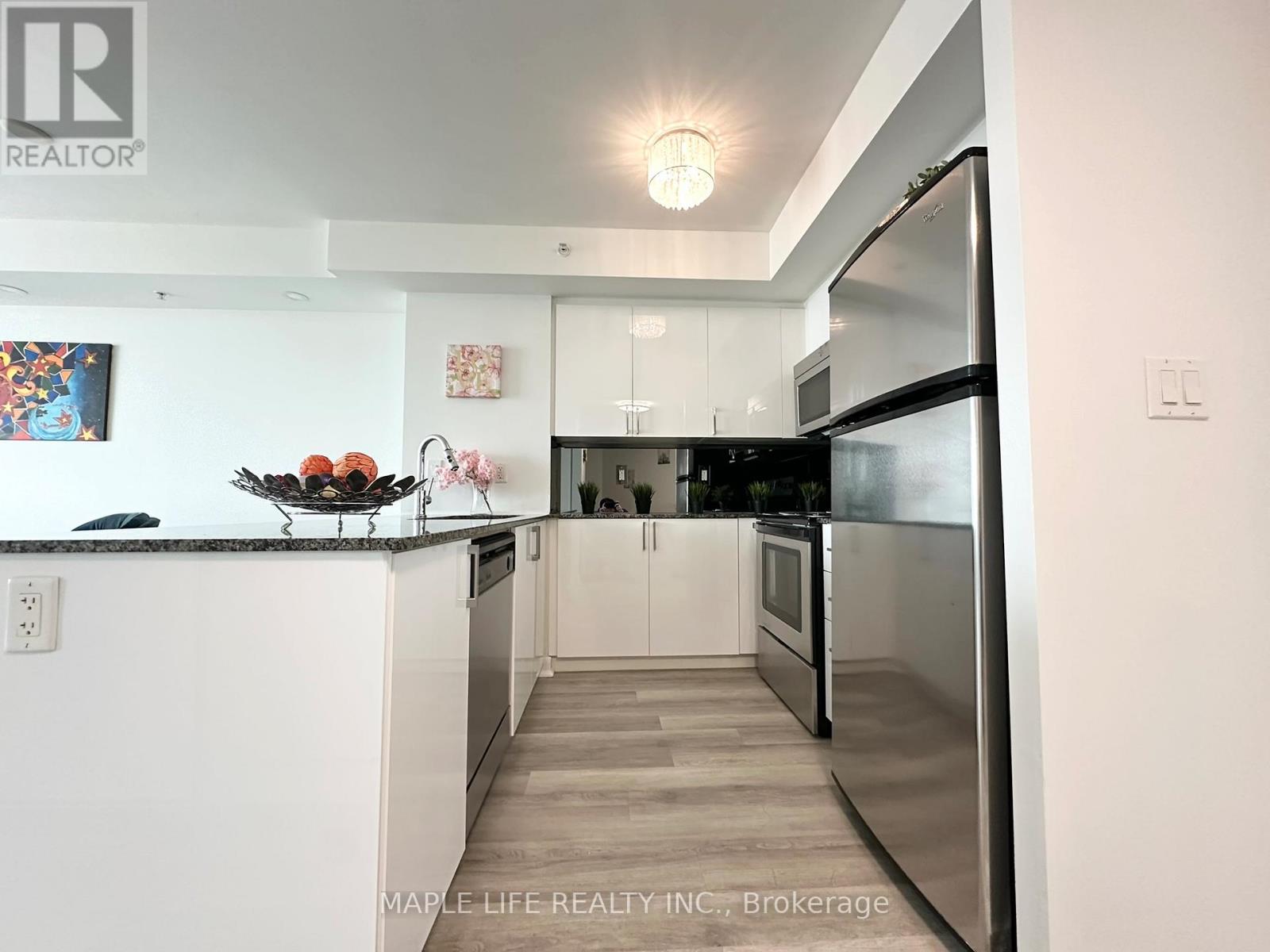 305 - 5740 Yonge Street, Toronto, Ontario  M2M 0B1 - Photo 6 - C12905846