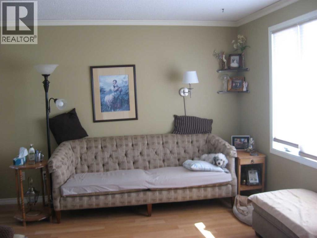 6 Westrose Avenue W, Claresholm, Alberta  T0L 0T0 - Photo 12 - A2291523