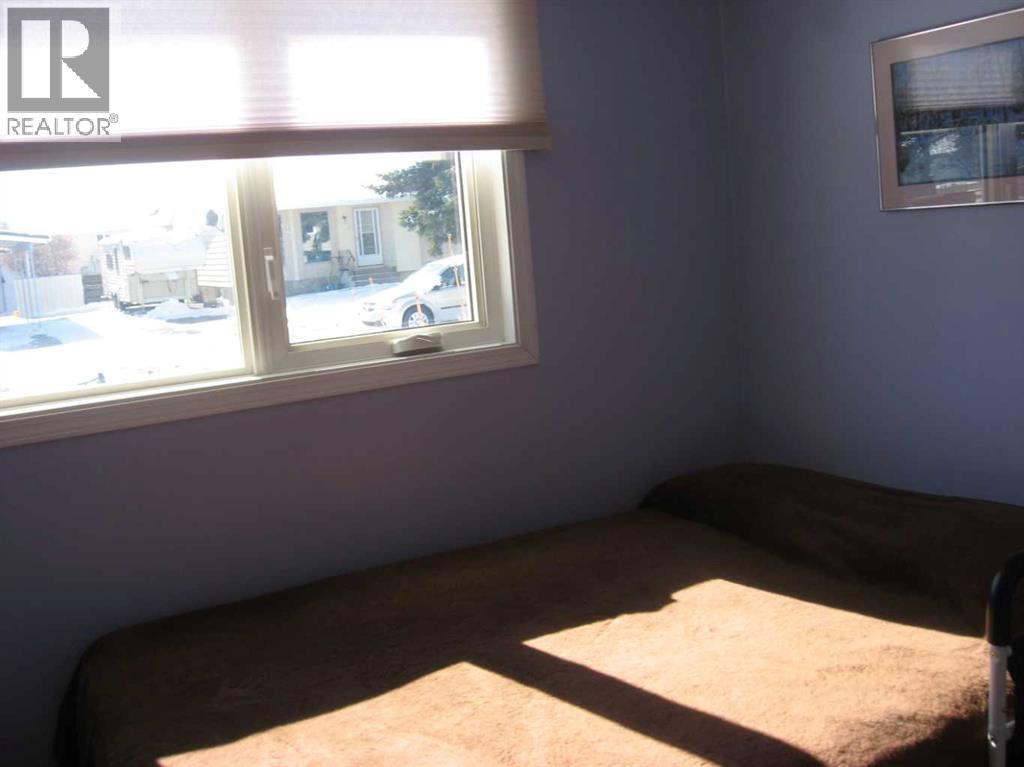 6 Westrose Avenue W, Claresholm, Alberta  T0L 0T0 - Photo 8 - A2291523