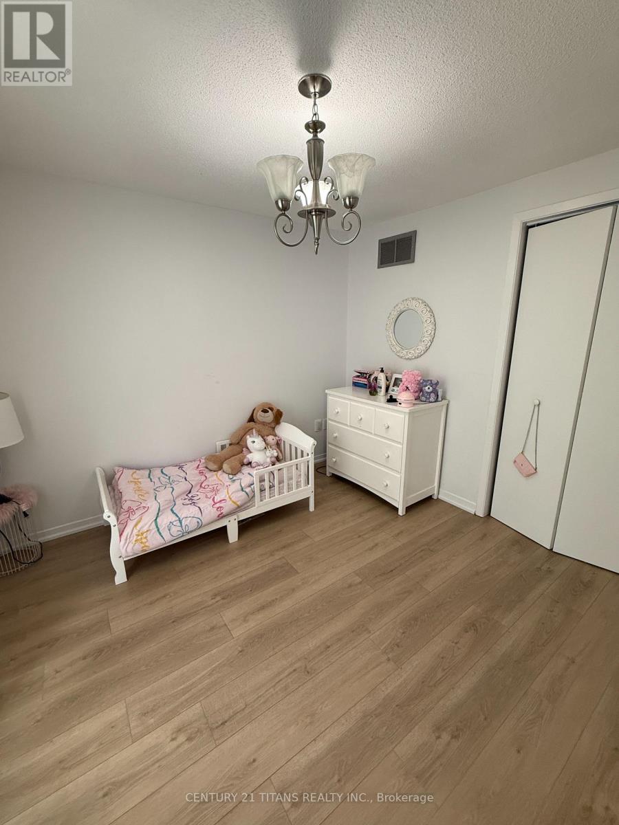 40 Ravenscroft Road, Ajax (Central West), Ontario  L1T 1W2 - Photo 21 - E12900468