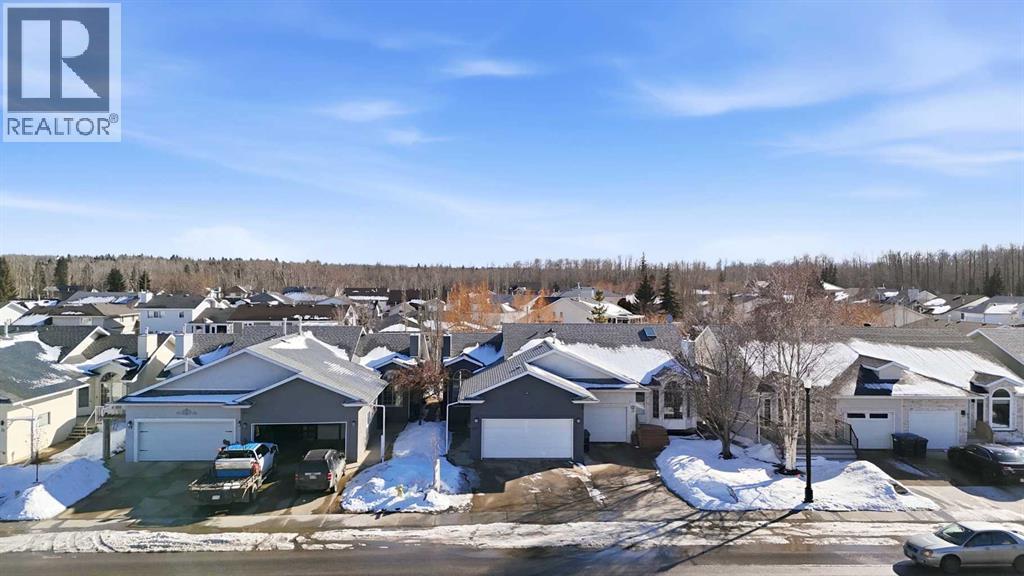 15 Wildrose Drive, Sylvan Lake, Alberta  T4S 1G4 - Photo 3 - A2294248