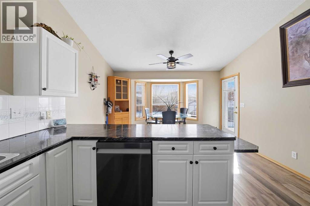 15 Wildrose Drive, Sylvan Lake, Alberta  T4S 1G4 - Photo 14 - A2294248