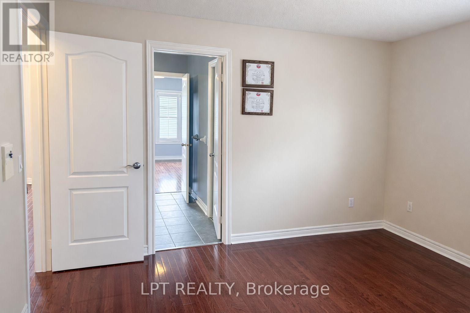 58 Angus Glen Boulevard, Markham, Ontario  L6C 1Z3 - Photo 17 - N12905830