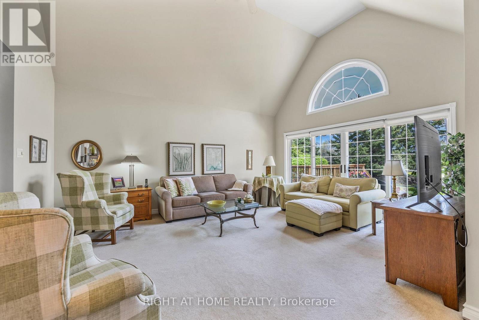 57 Highland Drive, Oro-Medonte, Ontario  L0L 2L0 - Photo 7 - S12905832