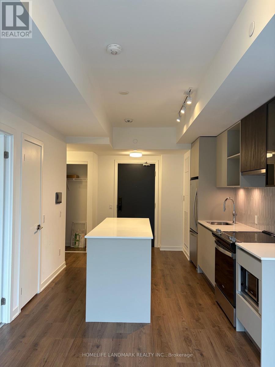 814 - 405 Dundas Street W, Oakville, Ontario  L6M 4P9 - Photo 2 - W12905836