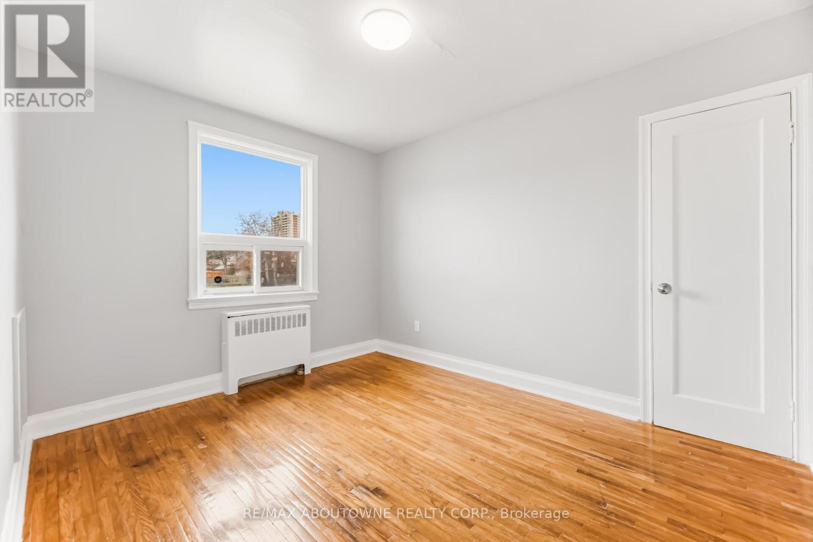 7 - 1037 Churchill Avenue E, Oakville, Ontario  L6H 1A3 - Photo 18 - W12905852