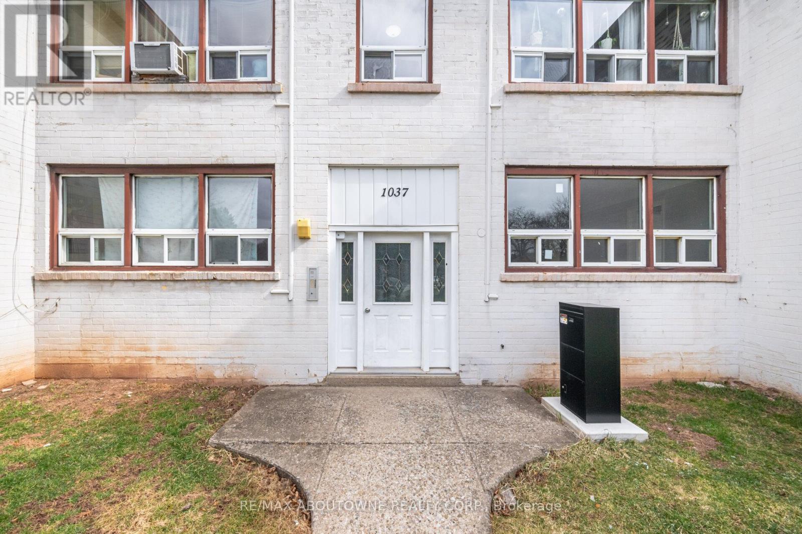 7 - 1037 Churchill Avenue E, Oakville, Ontario  L6H 1A3 - Photo 23 - W12905852