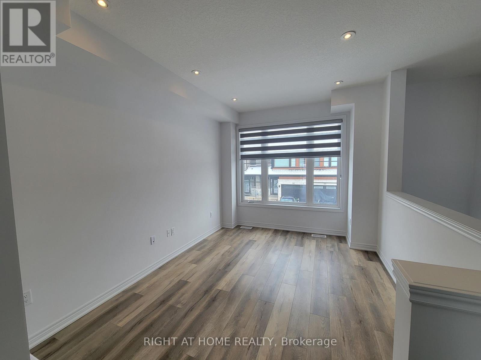 12 - 120 Court Drive, Brant, Ontario  N3L 0N2 - Photo 4 - X12905840