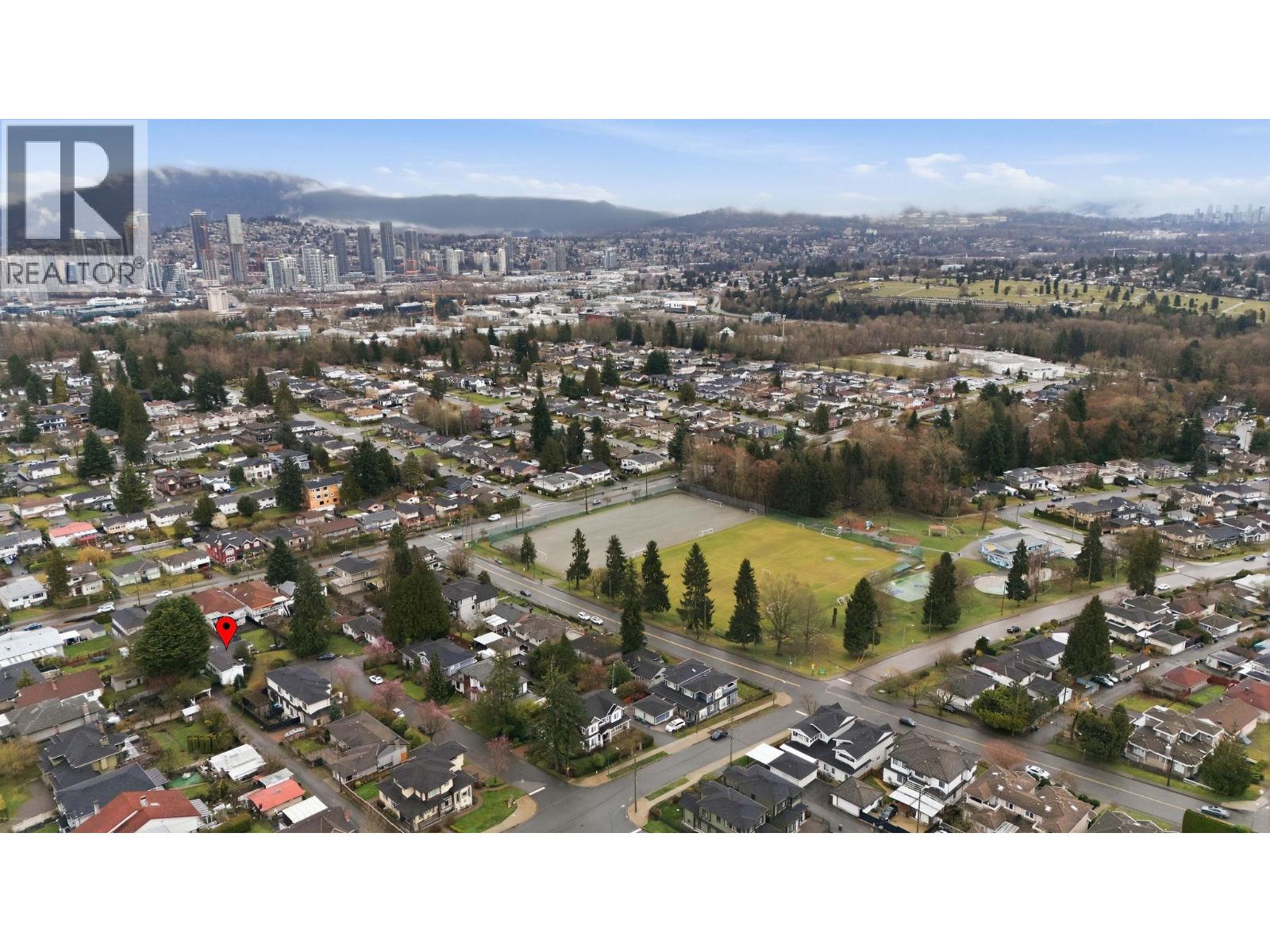 4745 Gilpin Court, Burnaby, British Columbia  V5G 3A1 - Photo 32 - R3102109