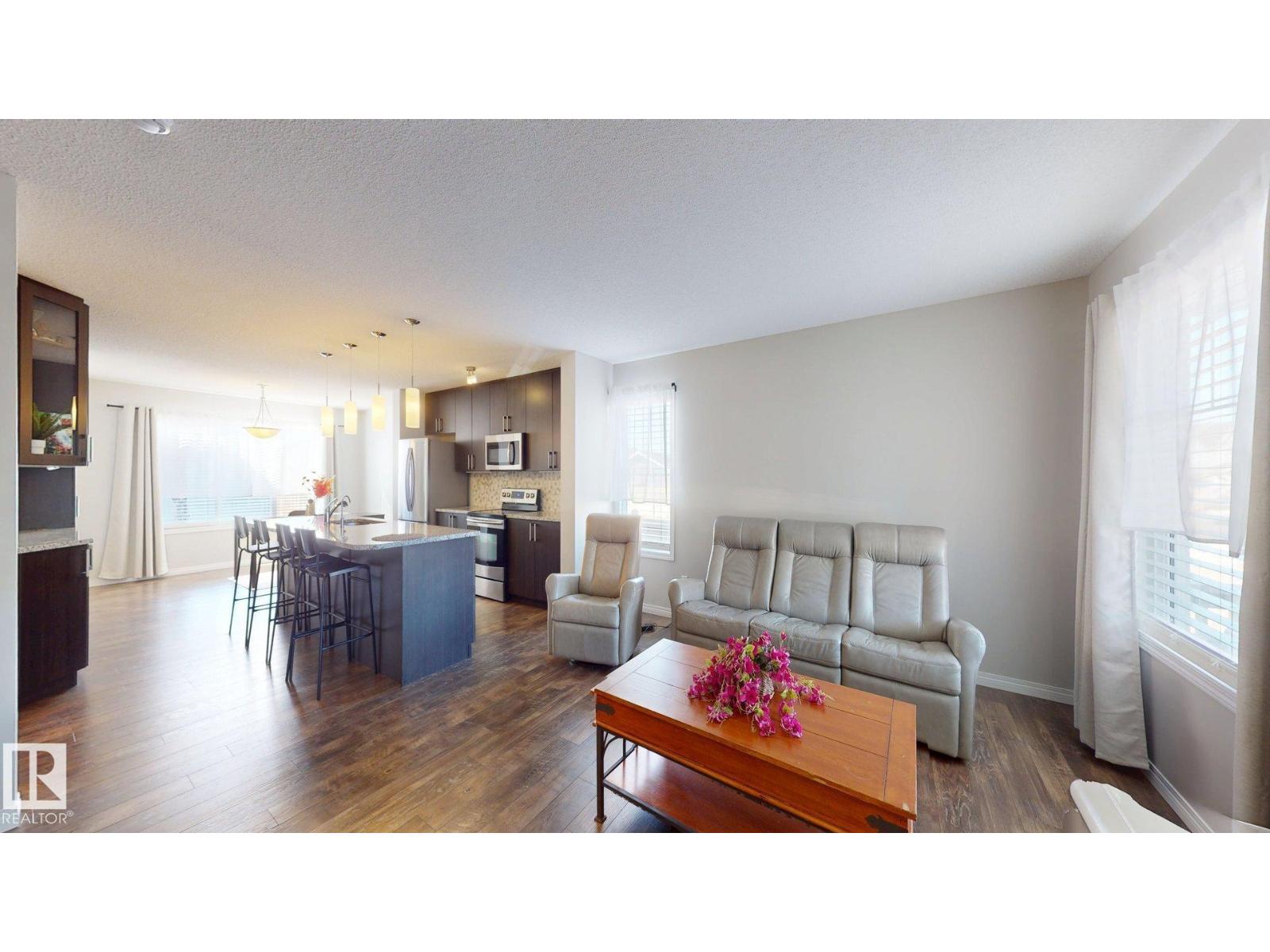 1275 Chappelle Bv Sw, Edmonton, Alberta  T6W 3R1 - Photo 4 - E4477304