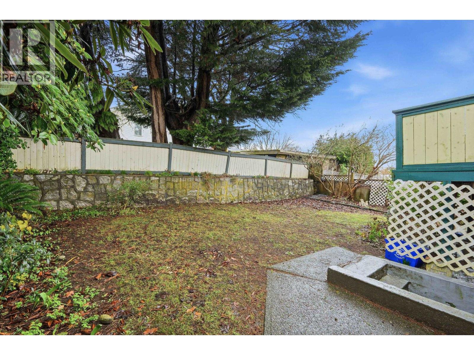 4745 Gilpin Court, Burnaby, British Columbia  V5G 3A1 - Photo 22 - R3102109