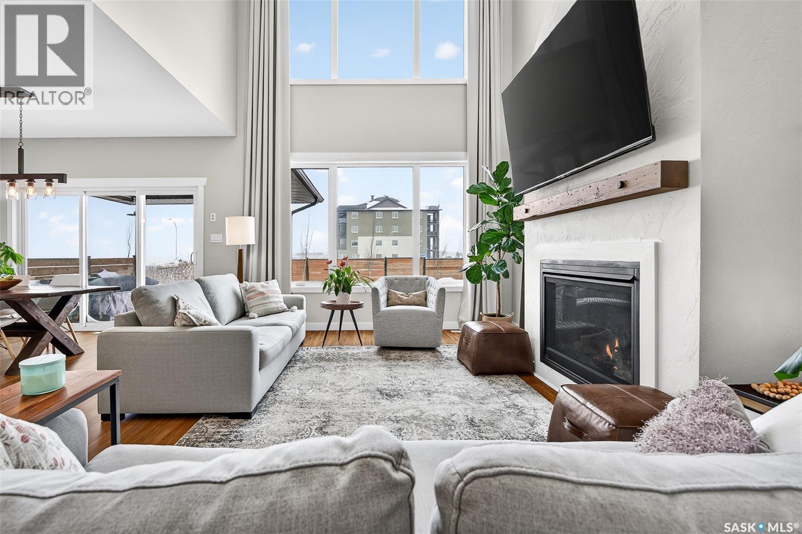 6 Clunie Court, Moose Jaw, Saskatchewan  S6J 0E3 - Photo 3 - SK030930