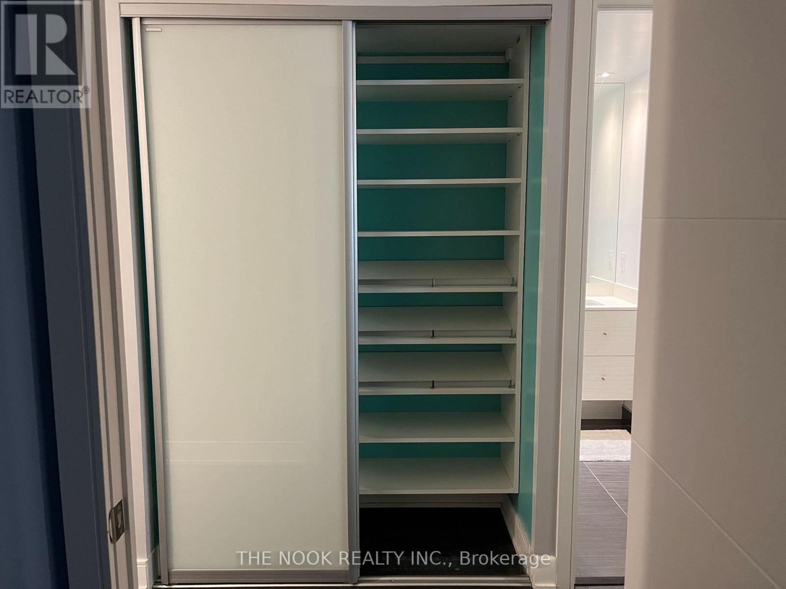 1835 - 525 Adelaide Street W, Toronto, Ontario  M5V 0N7 - Photo 19 - C12905864