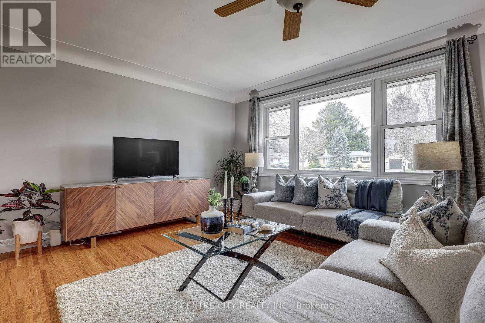 68 Bailey Avenue, Central Elgin, Ontario  N5R 5A1 - Photo 14 - X12905862