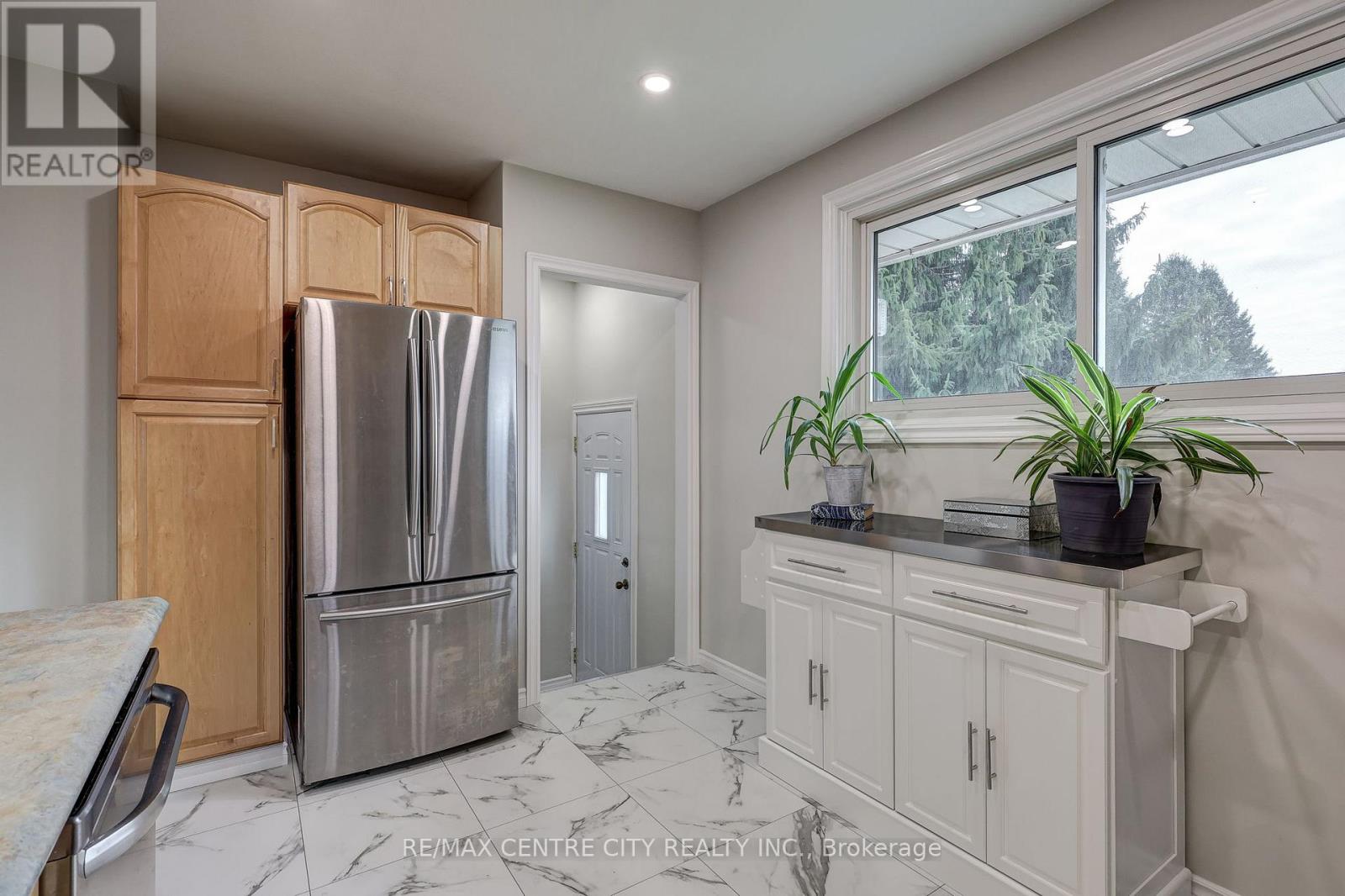 68 Bailey Avenue, Central Elgin, Ontario  N5R 5A1 - Photo 19 - X12905862