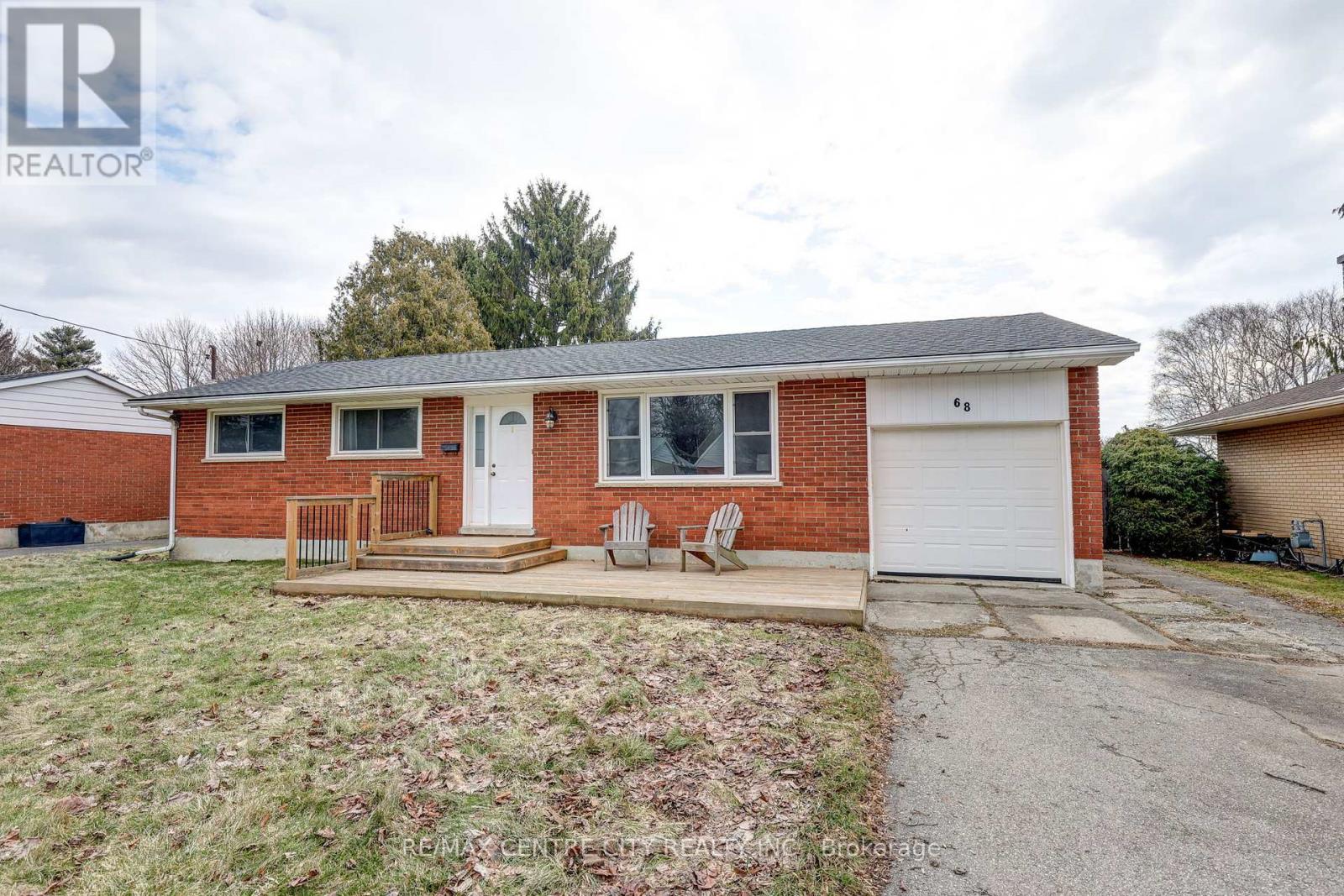 68 Bailey Avenue, Central Elgin, Ontario  N5R 5A1 - Photo 2 - X12905862