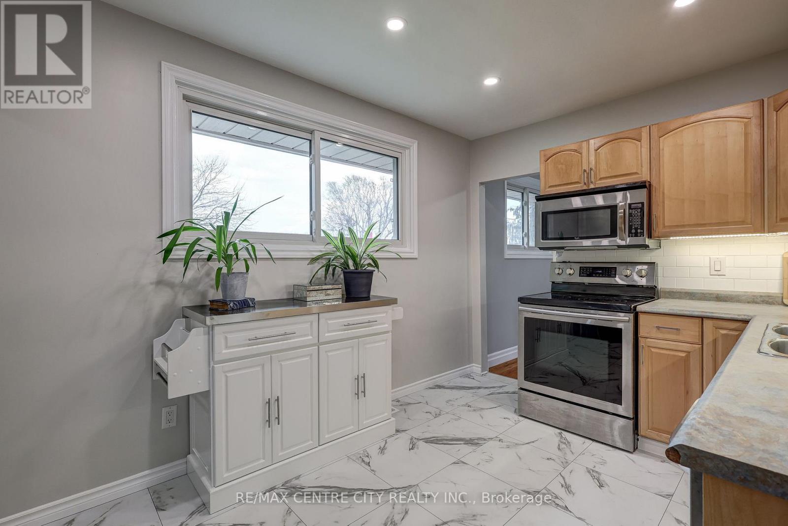 68 Bailey Avenue, Central Elgin, Ontario  N5R 5A1 - Photo 21 - X12905862