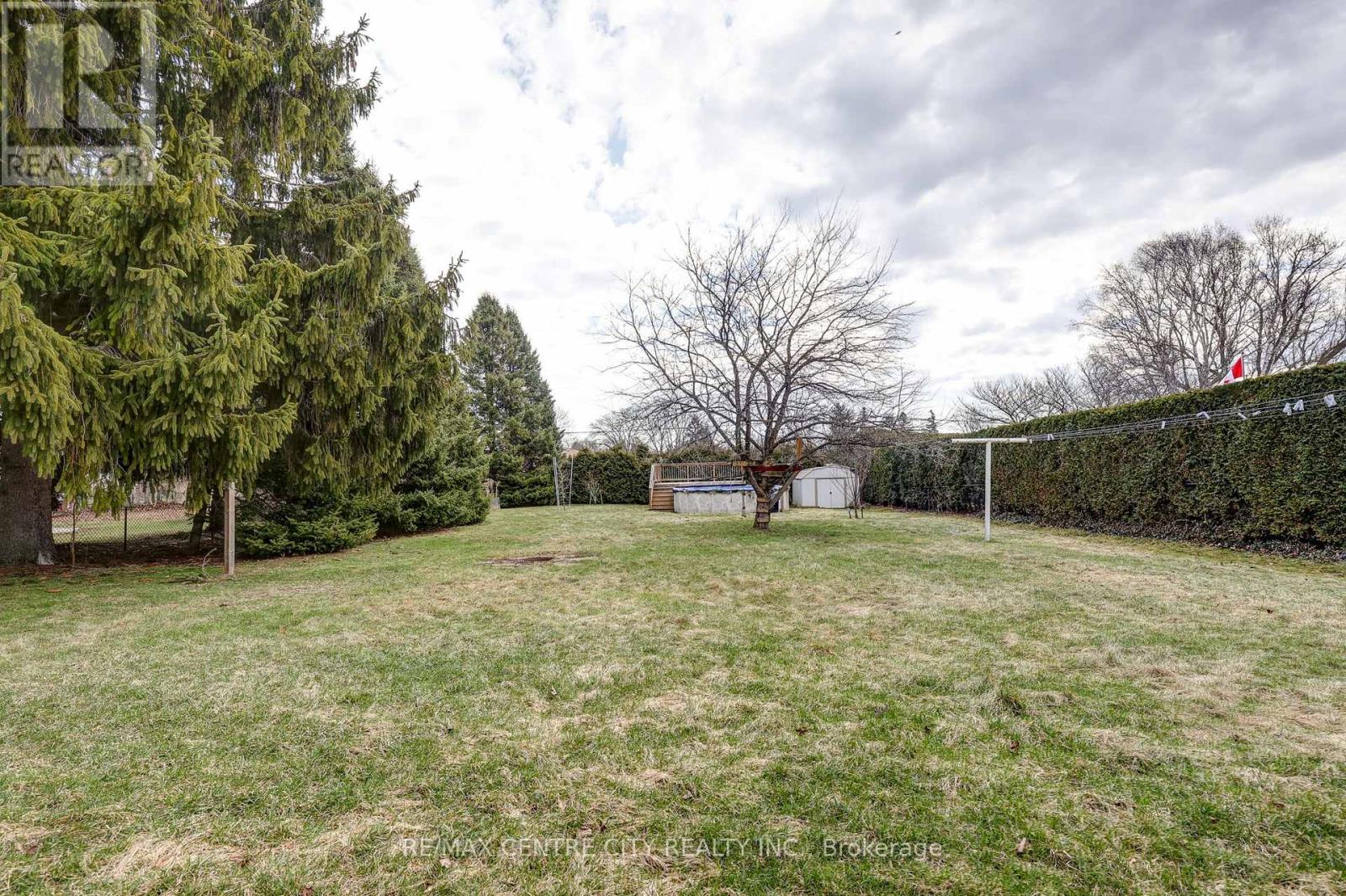 68 Bailey Avenue, Central Elgin, Ontario  N5R 5A1 - Photo 9 - X12905862