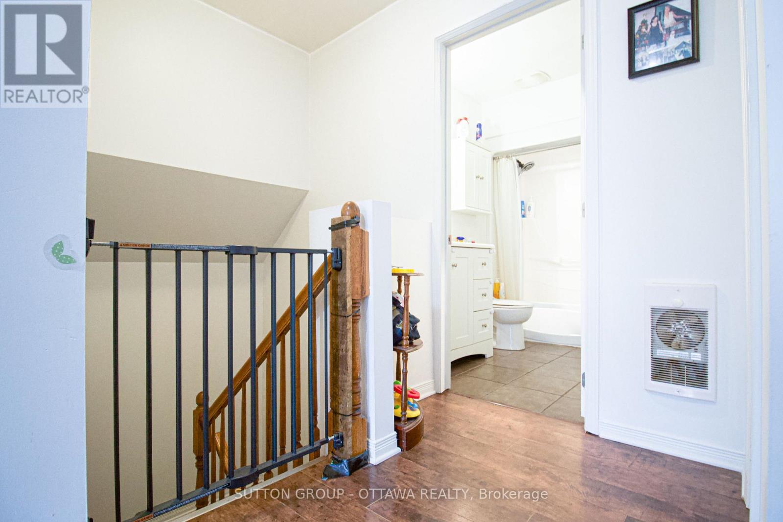 309 Cyr Avenue, Ottawa, Ontario  K1L 7N6 - Photo 13 - X12905856