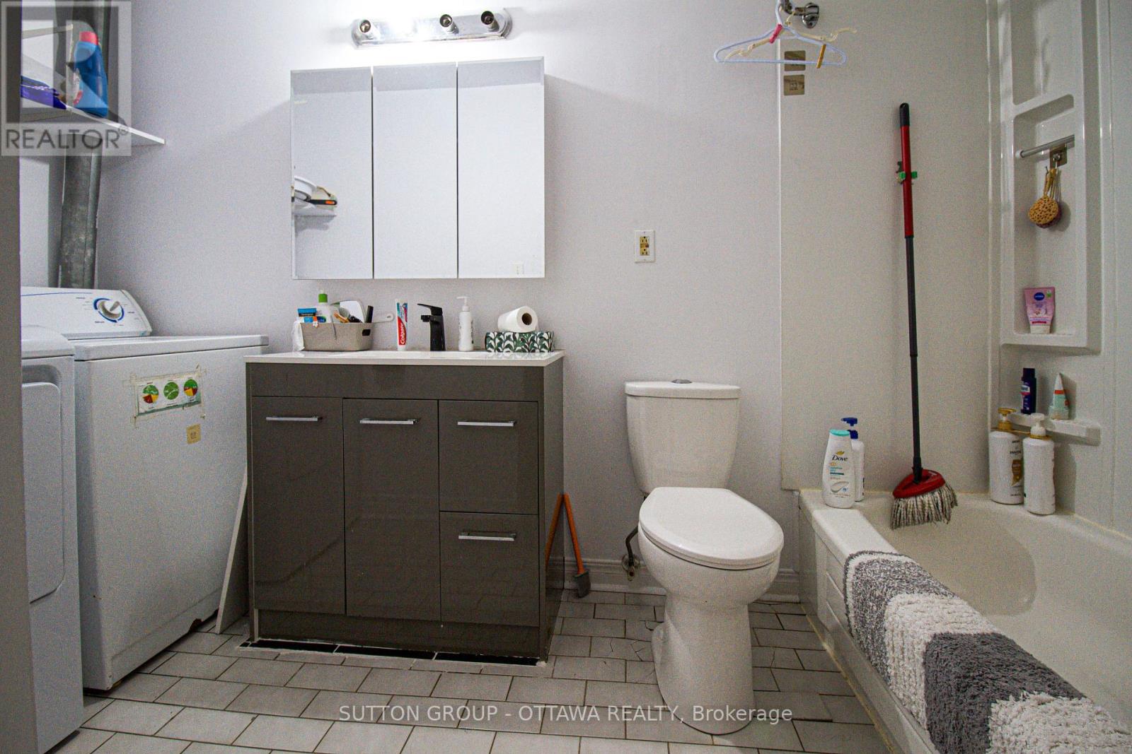 309 Cyr Avenue, Ottawa, Ontario  K1L 7N6 - Photo 23 - X12905856