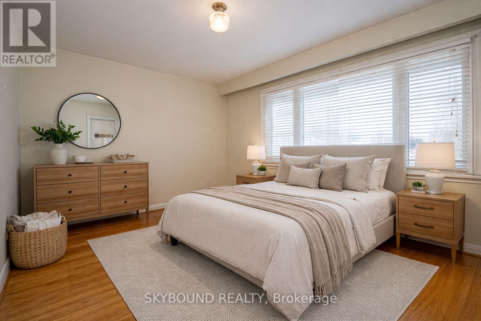 9 Caronport Crescent, Toronto, Ontario  M3A 1G9 - Photo 6 - C12905866