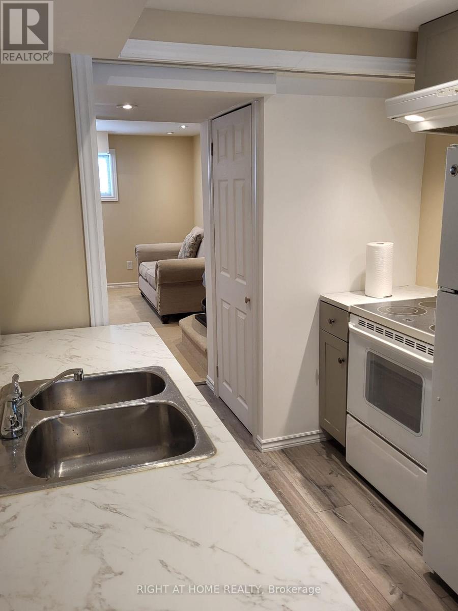 832 Boronia Crescent, Newmarket, Ontario  L3Y 5J9 - Photo 23 - N12707692