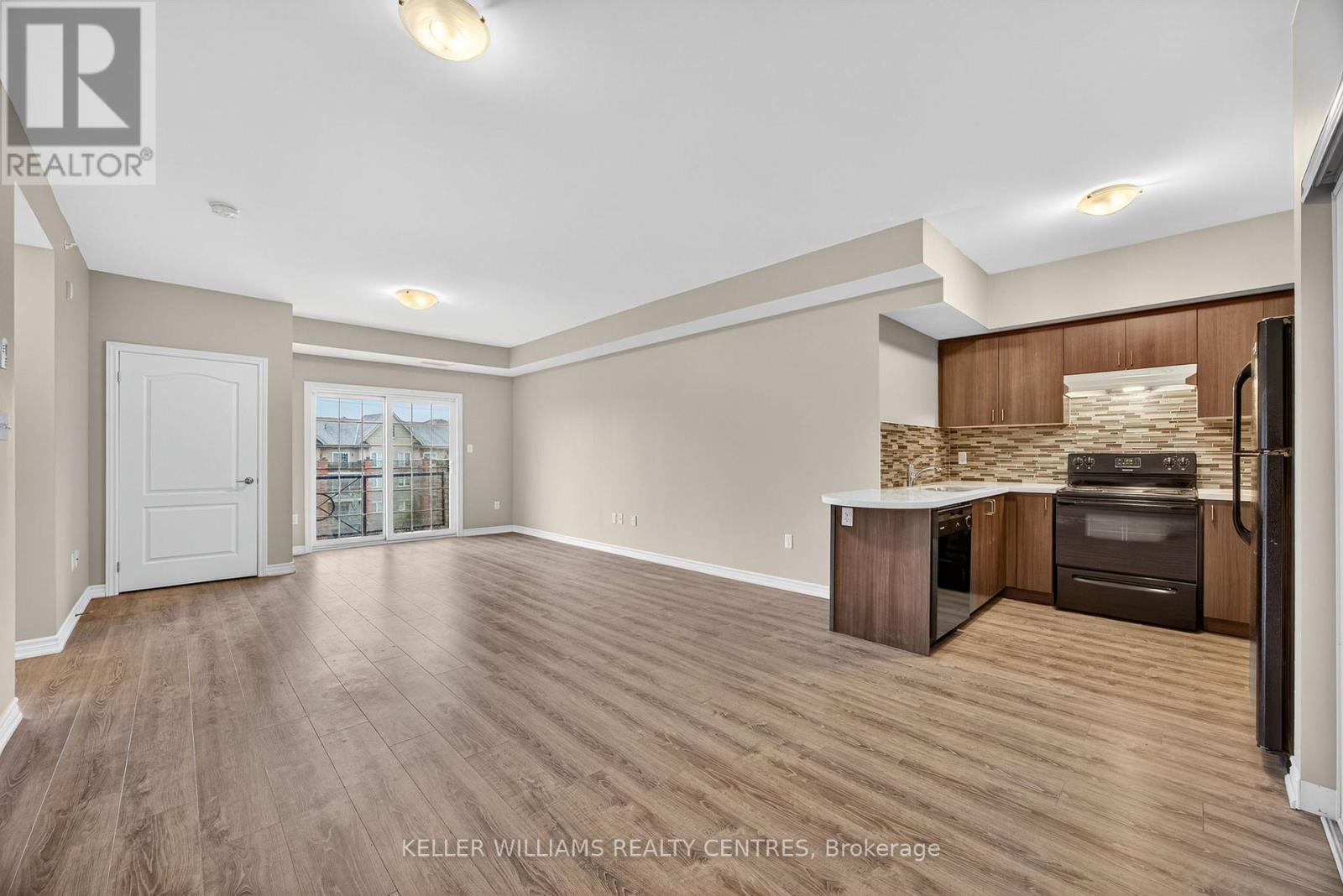 408 - 40 Ferndale Drive S, Barrie, Ontario L4N 2L3 - Photo 4 - S12905880