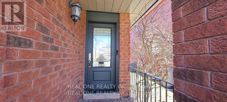 552 MARLATT DRIVE, Oakville, Ontario