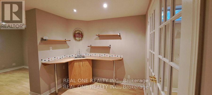 552 Marlatt Drive, Oakville, Ontario  L6H 5X3 - Photo 25 - W12905878