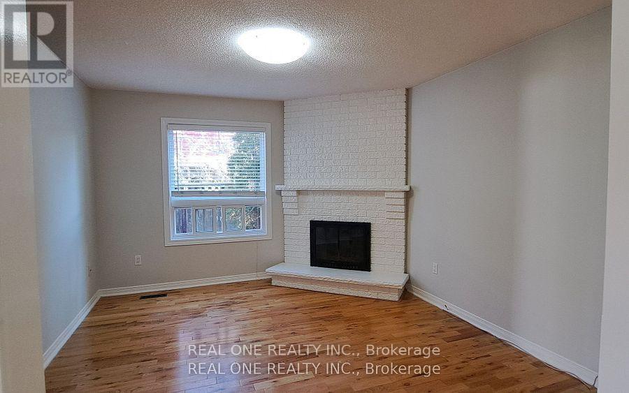 552 Marlatt Drive, Oakville, Ontario  L6H 5X3 - Photo 3 - W12905878