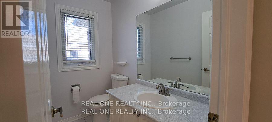 552 Marlatt Drive, Oakville, Ontario  L6H 5X3 - Photo 9 - W12905878