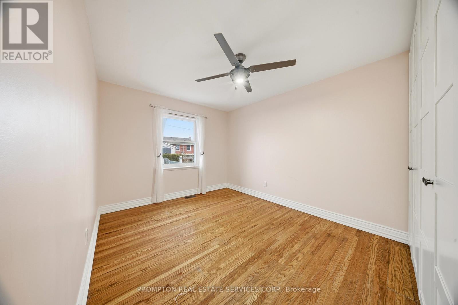 16 Fernwood Crescent, Hamilton, Ontario  L8T 3L1 - Photo 14 - X12905872