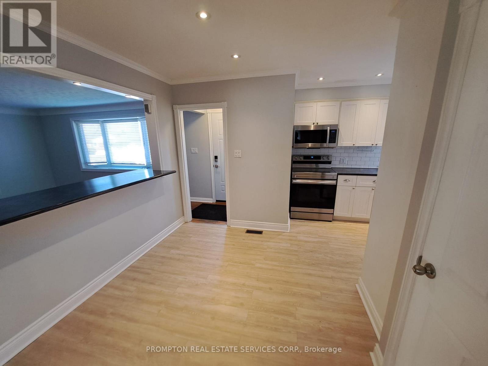 16 Fernwood Crescent, Hamilton, Ontario  L8T 3L1 - Photo 23 - X12905872