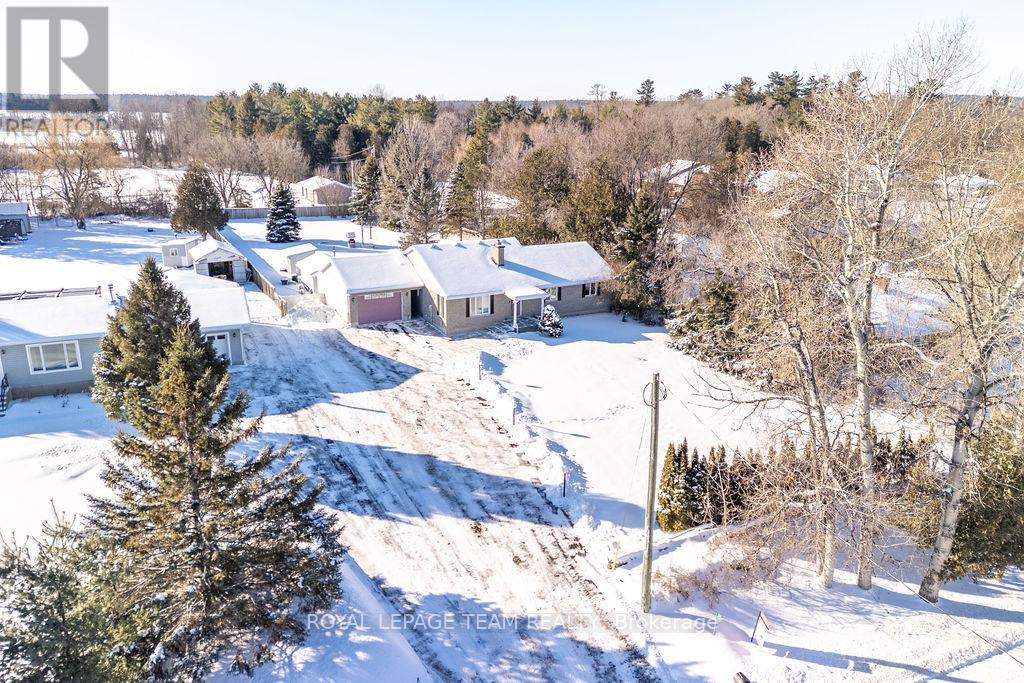 591 Bellamy Road, Mcnab/braeside, Ontario  K0A 2X0 - Photo 41 - X12662236